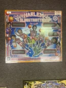 A pinball machine with the words harlem globetrotter on it.