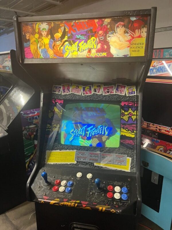 A video game machine with the word " splash " on it.