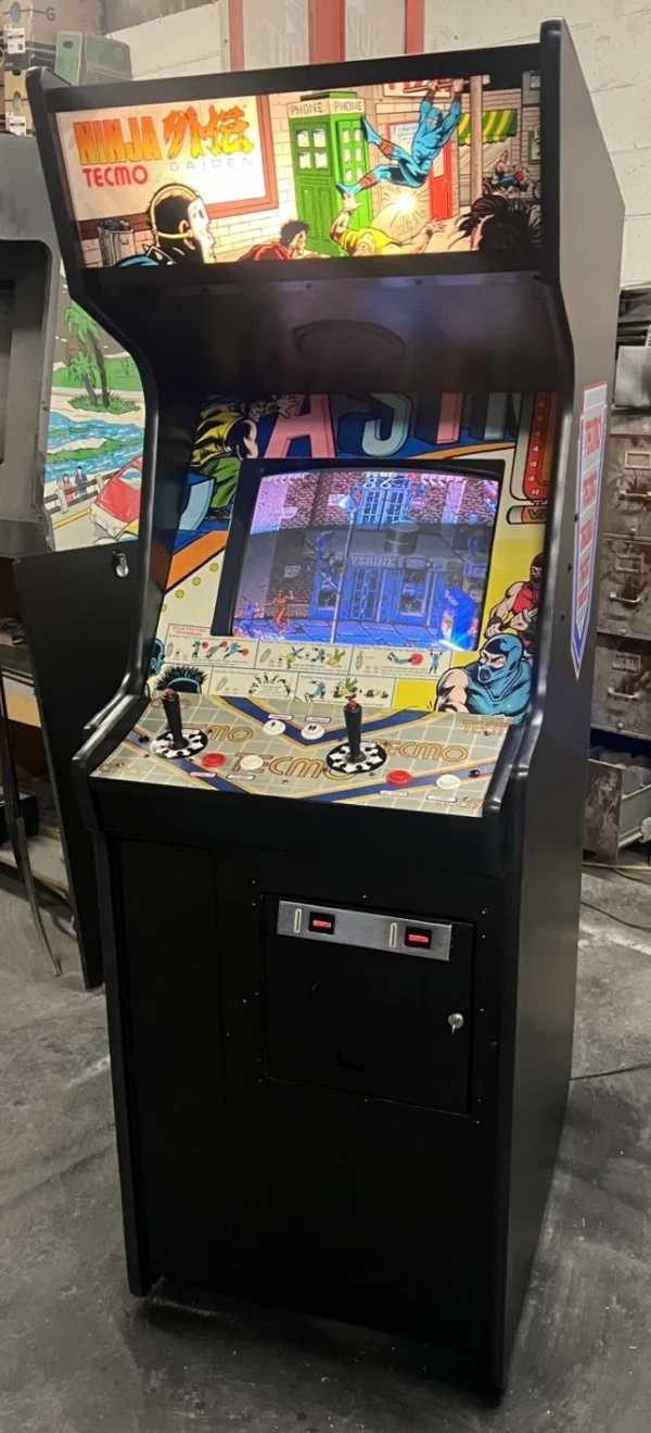 NINJA GAIDEN ARCADE MACHINE by TECMO