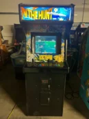 In the Hunt side-scrolling shooter cabinet