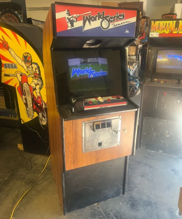 WORLD SERIES BASEBALL ARCADE MACHINE by CINEMATRONICS 1985