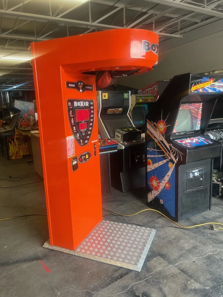 BOXER Arcade Boxing Machine - Image 2